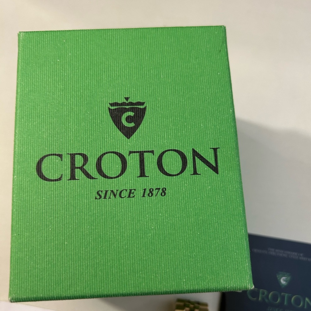 Men’s Croton all stainless steel water resistant watch